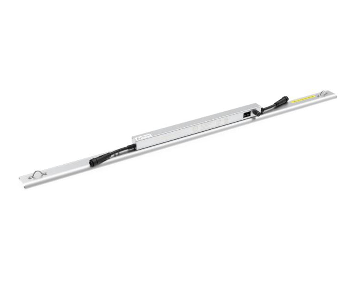 Grand Master LEDs Tarantula 730nm Booster Bar with cables, showcasing compact design for flowering enhancement.