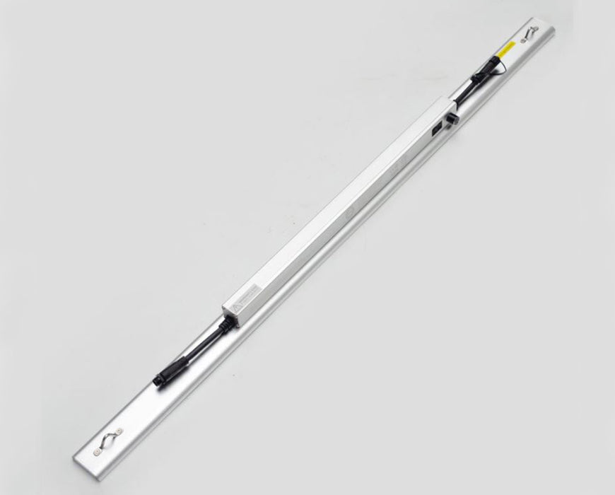 Grand Master LEDs 730nm Booster Bar on neutral background, featuring power input and connectors.