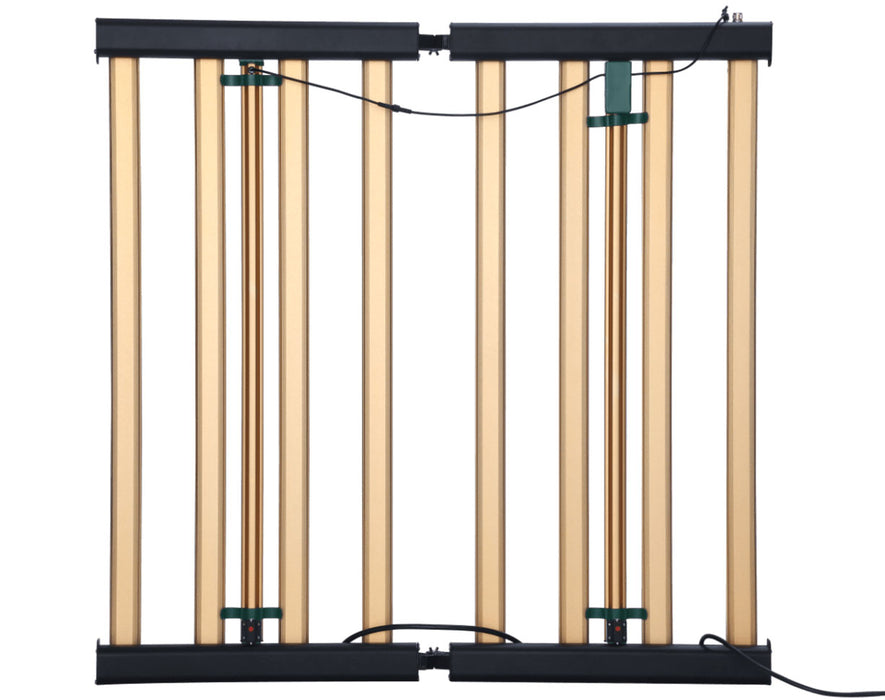 Top-down view of Grower's Choice ROI-E720 fully unfolded showing full LED bar array.