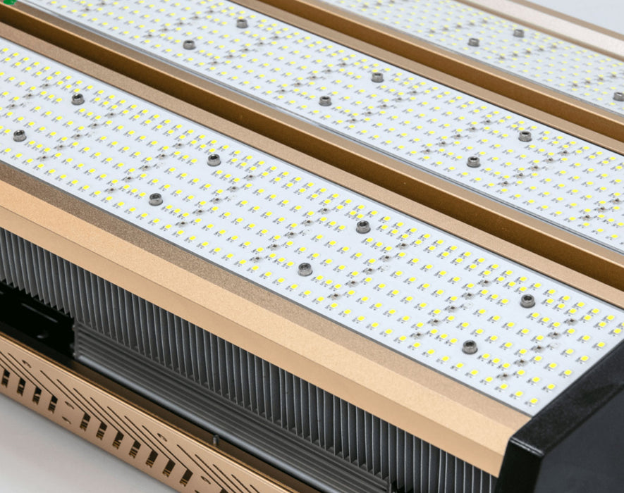 Close-up of Grower’s Choice TSL-800 LED Grow Light bar with dense full-spectrum LED chip array.