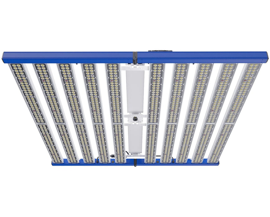 Image of the Tarantula Borg Evo Ultra next-generation flagship spectrum tuning fixture packed with 6900 diodes on a white background.