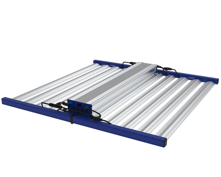 Grand Master LEDs Tarantula Borg Evolution 1600 folding LED grow light with 10 bar design and blue frame.