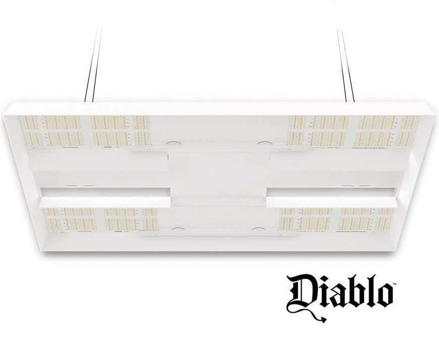 HLG 750 Diablo ES hanging from adjustable ratchet ropes, ideal for grow tents and rolling benches with 5x5 flowering coverage.